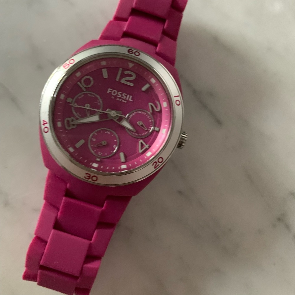Fossil Hot Pink Matte finish watch
